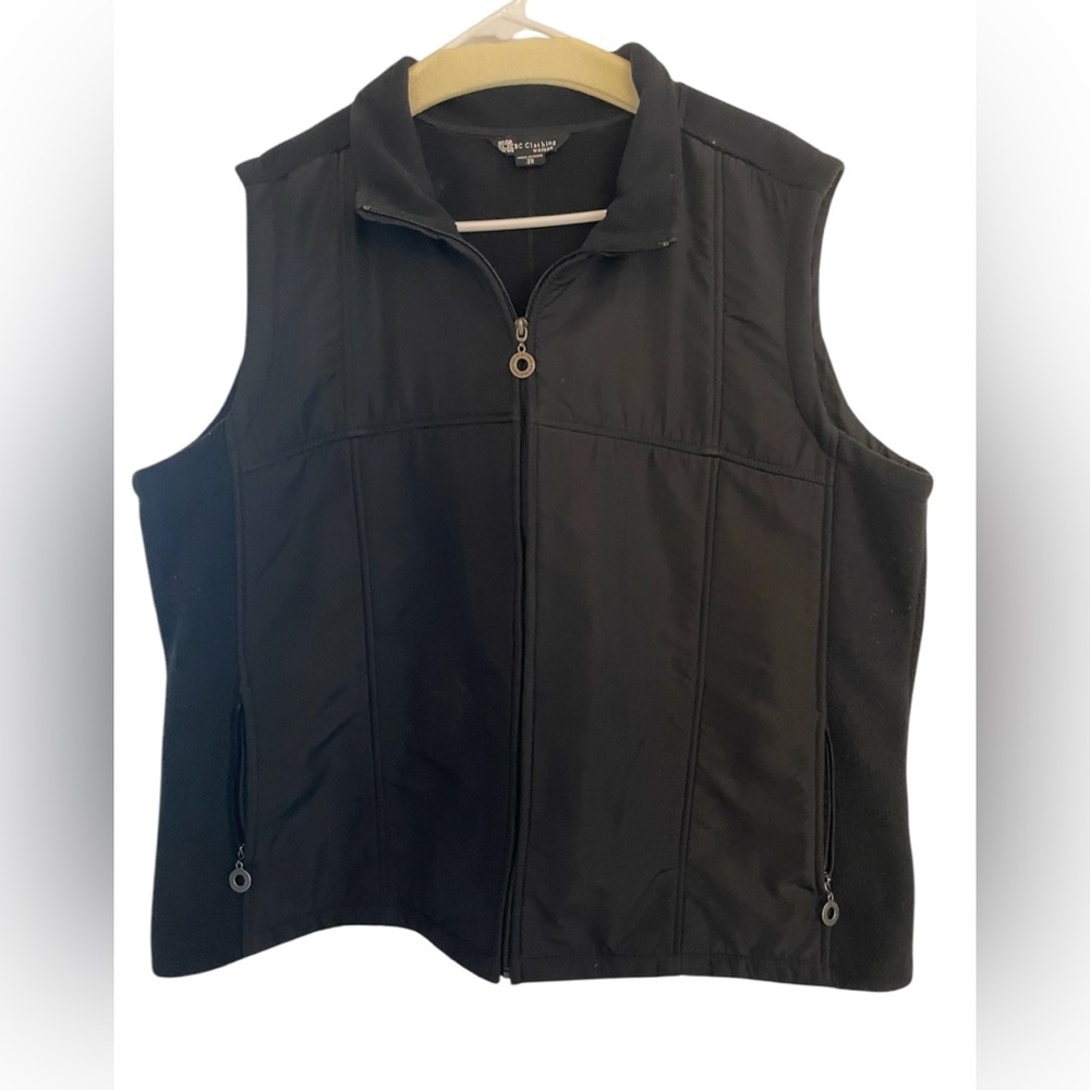 BC Clothing woman, black vest size 2X